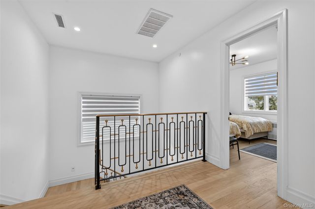 27 Ellish Parkway 203, Spring Valley, NY 10977