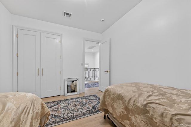 27 Ellish Parkway 203, Spring Valley, NY 10977