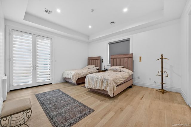 27 Ellish Parkway 203, Spring Valley, NY 10977