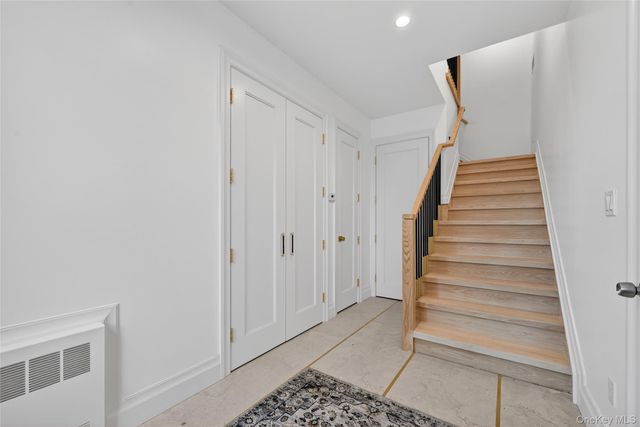 27 Ellish Parkway 203, Spring Valley, NY 10977