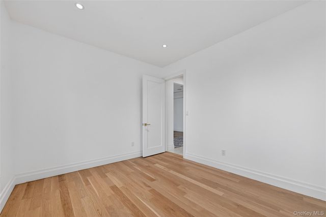 27 Ellish Parkway 203, Spring Valley, NY 10977