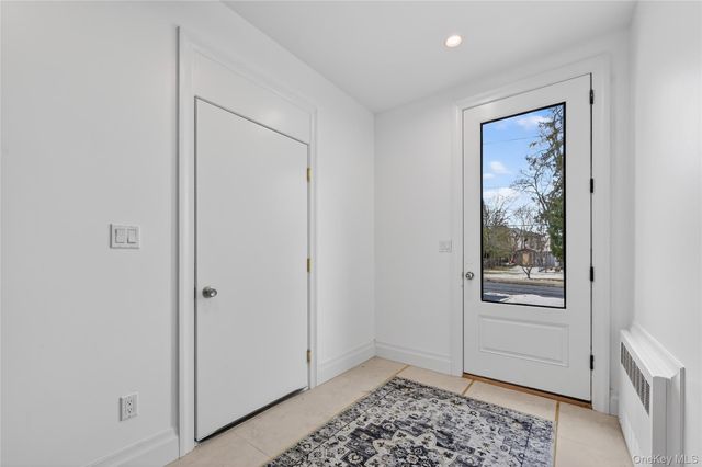 27 Ellish Parkway 203, Spring Valley, NY 10977