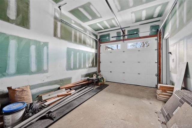 27 Ellish Parkway 203, Spring Valley, NY 10977