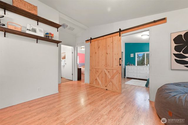 954 Garfield Avenue, Blaine, WA 98230