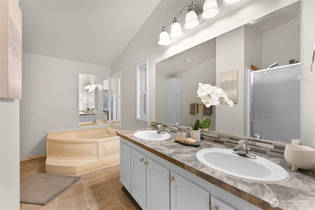 954 Garfield Avenue, Blaine, WA 98230