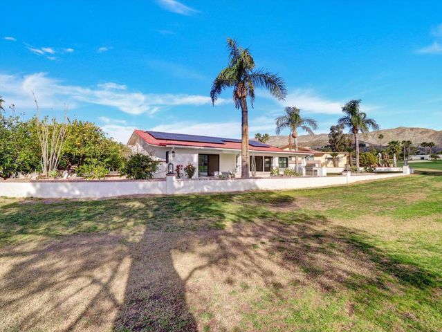 9721 Siwanoy Drive, Desert Hot Springs, CA 92240