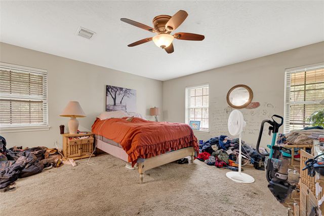 660 Stonewall Jackson Drive, Conroe, TX 77302
