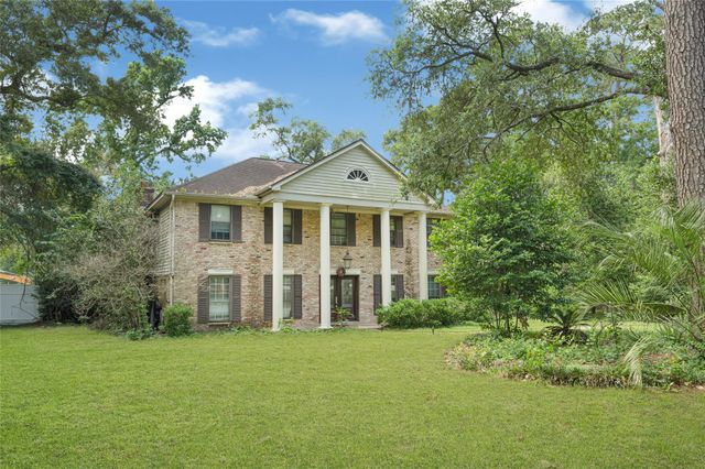 660 Stonewall Jackson Drive, Conroe, TX 77302
