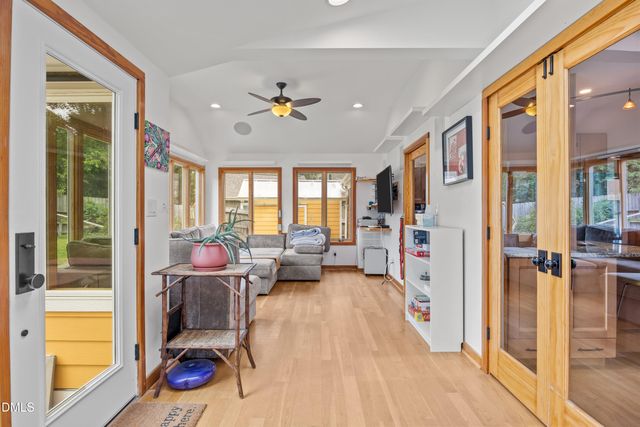 401 Warren Avenue, Cary, NC 27511