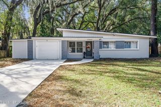 5466 KEYSTONE Drive S, Jacksonville, FL 32207