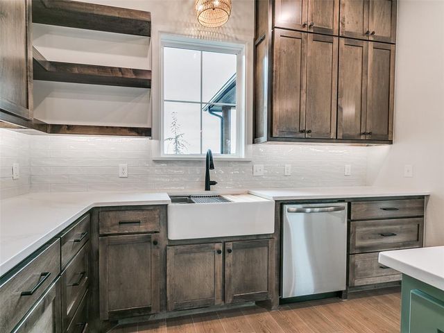 5225 Oakwood Drive, Noble, OK 73068