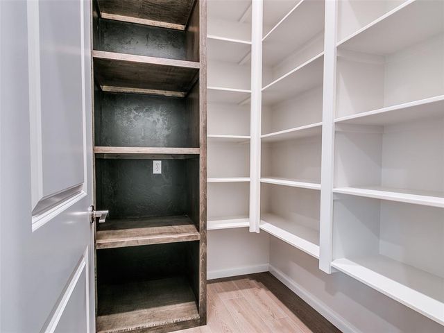 5225 Oakwood Drive, Noble, OK 73068