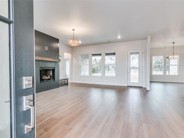 5225 Oakwood Drive, Noble, OK 73068