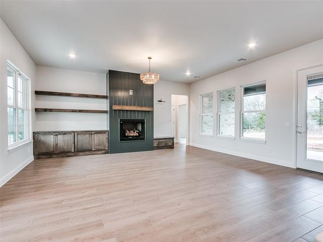 5225 Oakwood Drive, Noble, OK 73068