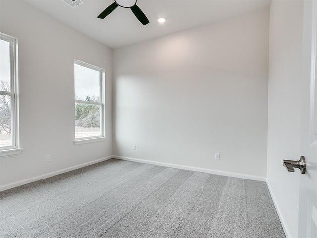 5225 Oakwood Drive, Noble, OK 73068