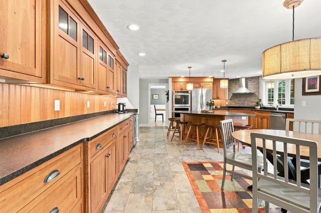 11 Trimble Trail, Kensington, NH 03833