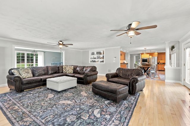 11 Trimble Trail, Kensington, NH 03833