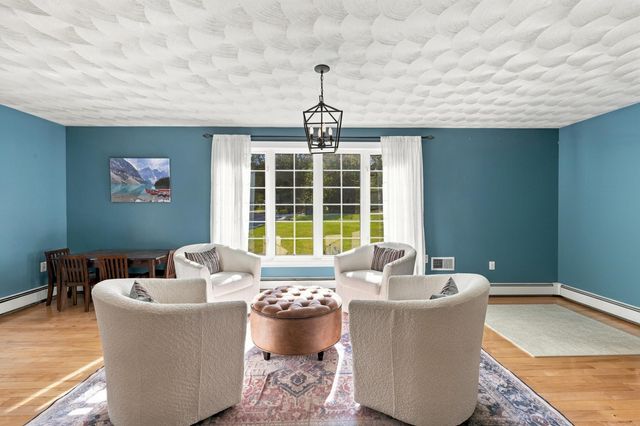 11 Trimble Trail, Kensington, NH 03833