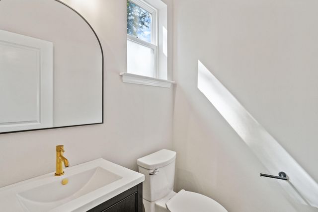 101 Rowans Creek Drive, Charleston, SC 29492