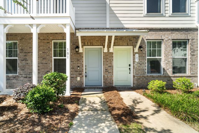 101 Rowans Creek Drive, Charleston, SC 29492