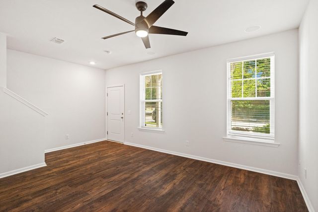 101 Rowans Creek Drive, Charleston, SC 29492