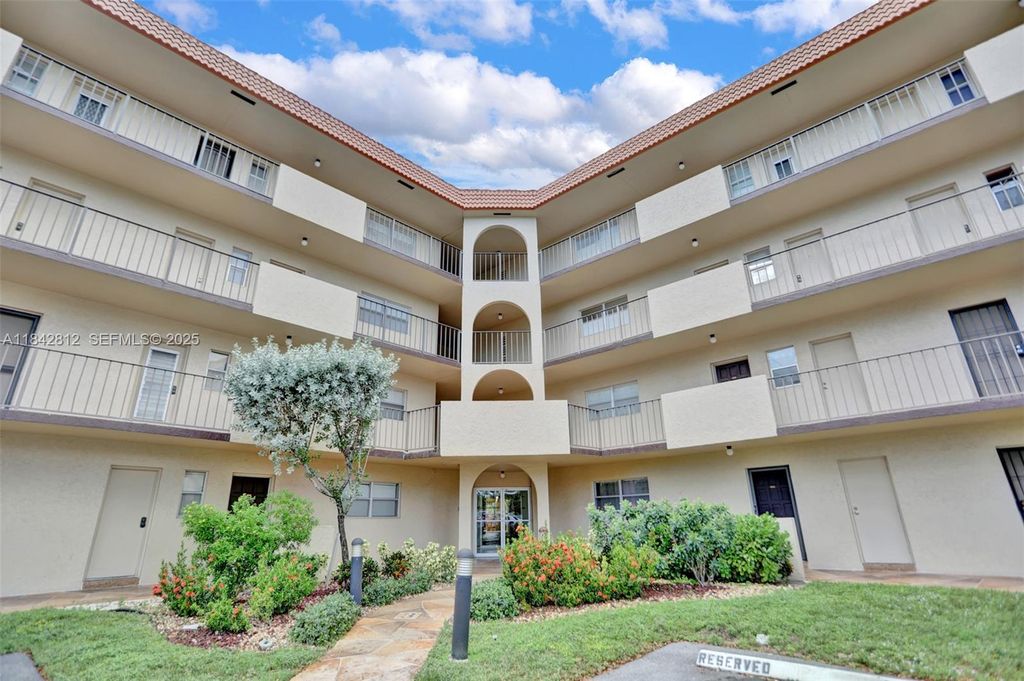 6361 N Falls Cir Drive 209, Lauderhill, FL 33319