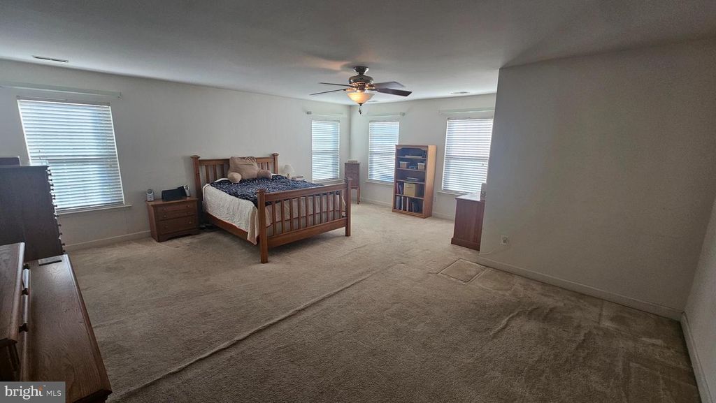 Image 13 of property listing at 3020 BLACKBERRY LN, Prince Frederick, MD 20678