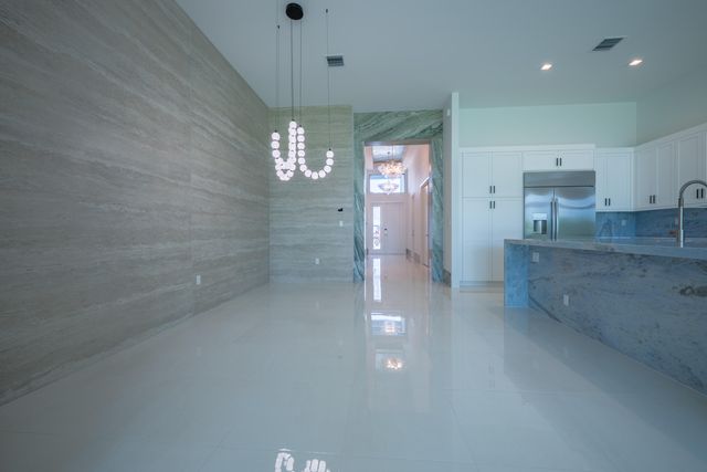 9597 Regal Palm Court, Boca Raton, FL 33434