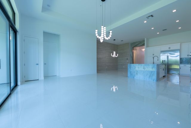9597 Regal Palm Court, Boca Raton, FL 33434