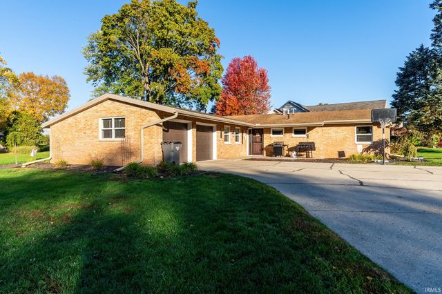 28975 Oak Grove Drive, Elkhart, IN 46514