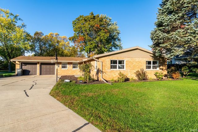 28975 Oak Grove Drive, Elkhart, IN 46514