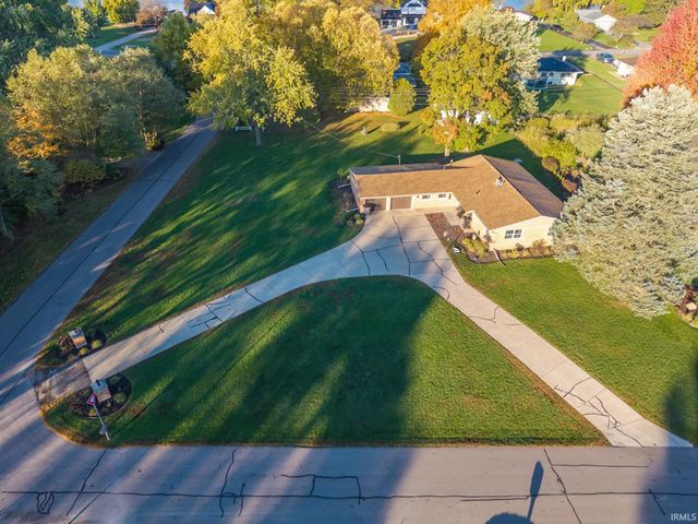 28975 Oak Grove Drive, Elkhart, IN 46514