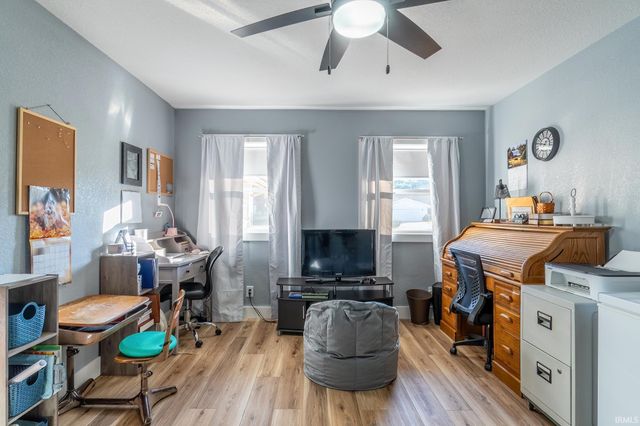 28975 Oak Grove Drive, Elkhart, IN 46514