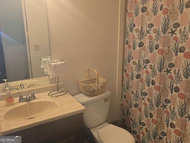 2071 E Scarbrough Trail, Stone Mountain, GA 30088