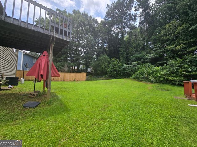 2071 E Scarbrough Trail, Stone Mountain, GA 30088
