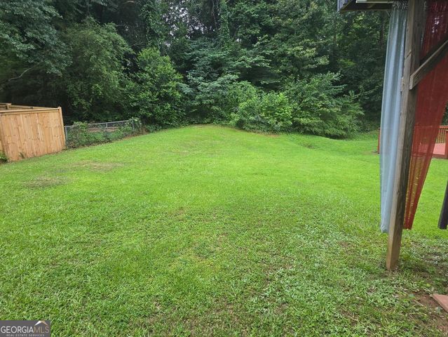 2071 E Scarbrough Trail, Stone Mountain, GA 30088