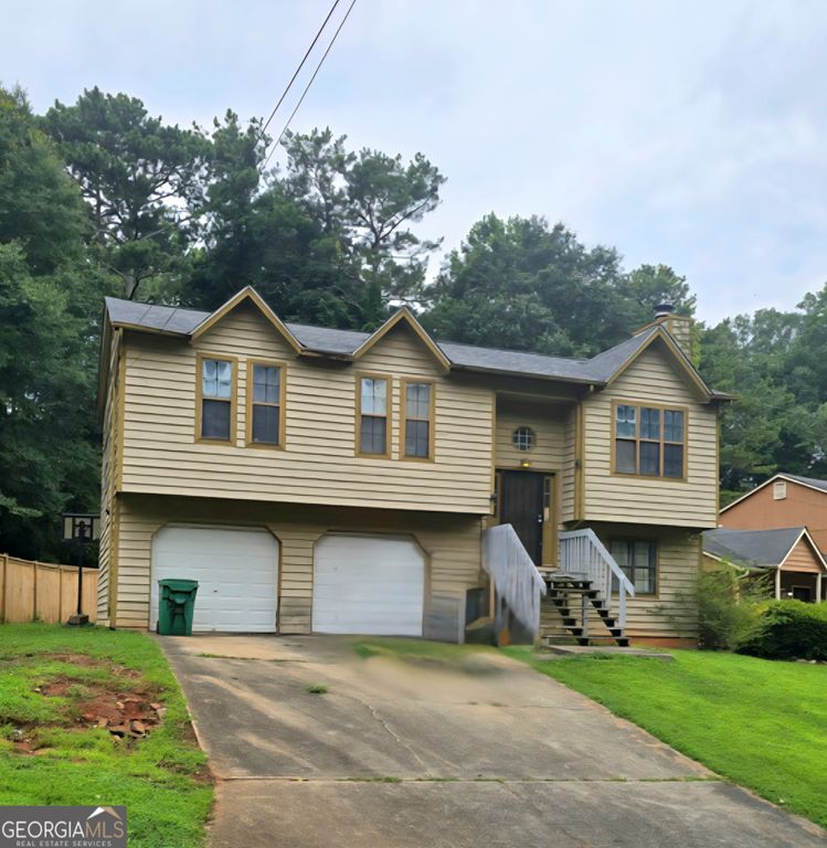 2071 E Scarbrough Trail, Stone Mountain, GA 30088