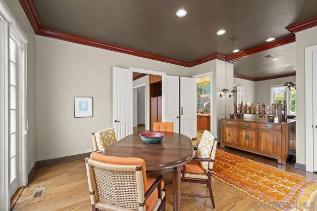 7612 Hillside Dr, La Jolla, CA 92037