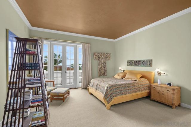 7612 Hillside Dr, La Jolla, CA 92037