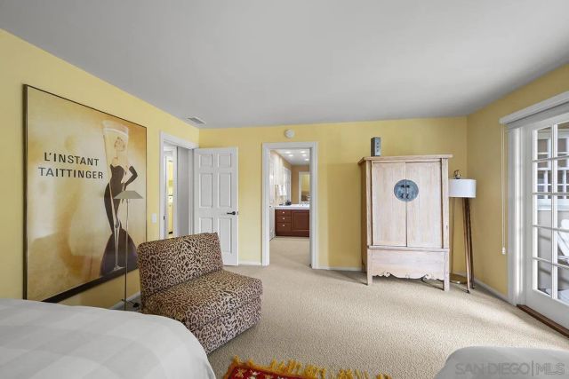 7612 Hillside Dr, La Jolla, CA 92037