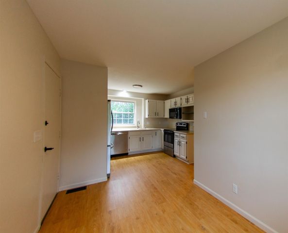 5515 E Pembrook, Wichita, KS 67220