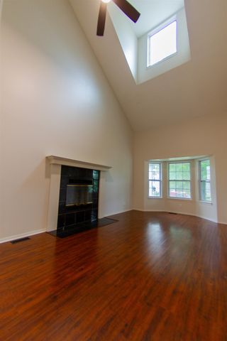 5515 E Pembrook, Wichita, KS 67220