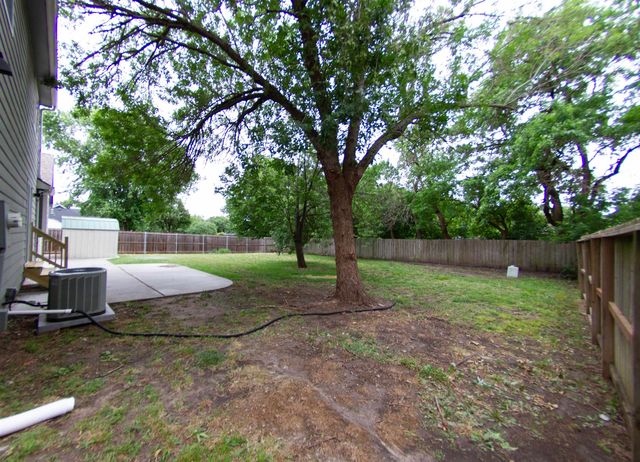 5515 E Pembrook, Wichita, KS 67220