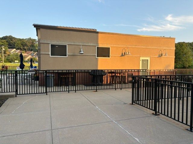 300 Village Circle 207, Willow Springs, IL 60480