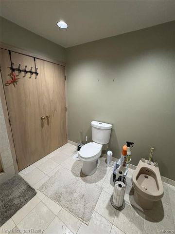 3989 S Shore Drive, Commerce Twp, MI 48382