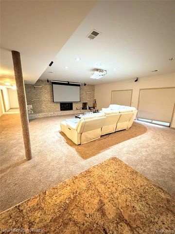 3989 S Shore Drive, Commerce Twp, MI 48382