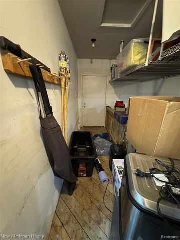 3989 S Shore Drive, Commerce Twp, MI 48382