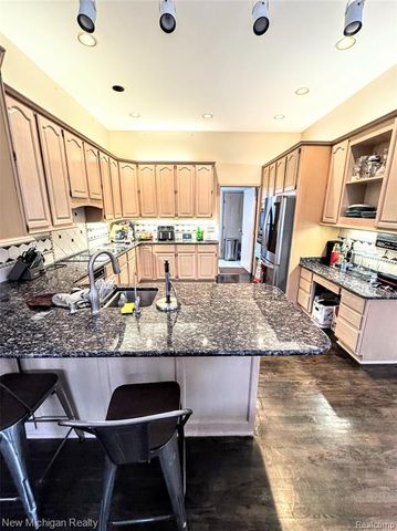 3989 S Shore Drive, Commerce Twp, MI 48382