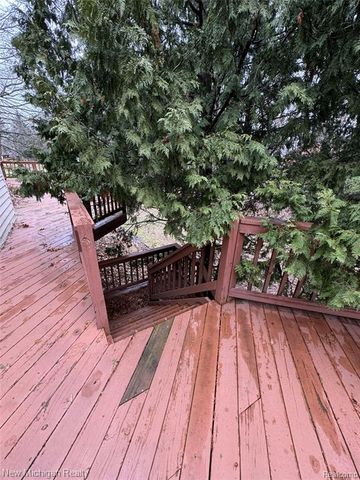 3989 S Shore Drive, Commerce Twp, MI 48382