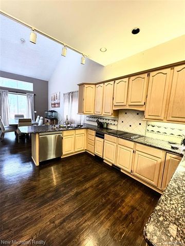 3989 S Shore Drive, Commerce Twp, MI 48382